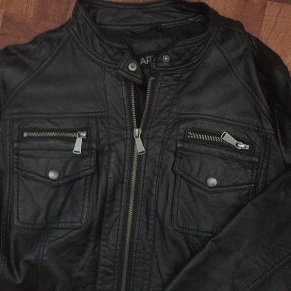 Men’s leather jacket!! - Picture 2 of 4